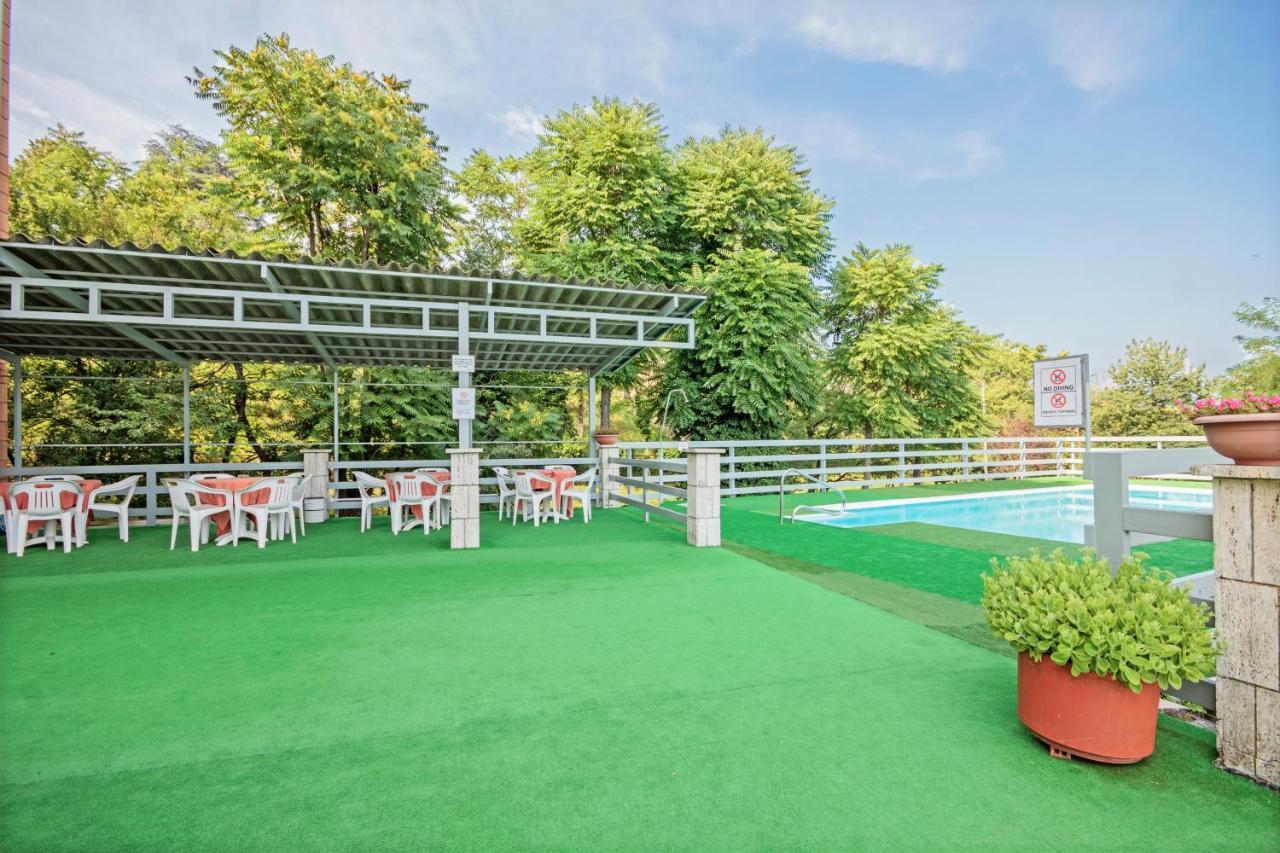 Hotel Pineta Asti Zewnętrze zdjęcie